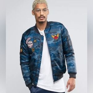 Juice Bomber Men's Camo Blue Jacket Size M with patches